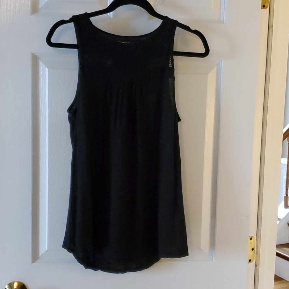 Merona sleeveless black top with flower stitches